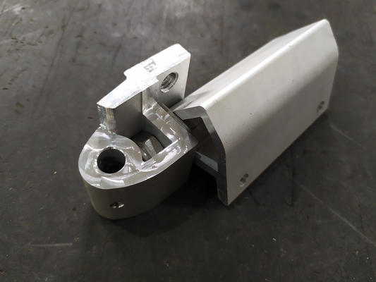 6063 Aluminiumlegierung Originalprofilteile mit CNC-Bearbeitung