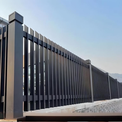 Außengarten-Privatsphäre Zaun mit 6063 Grade Aluminium Horizontale Schieferplatten und Design