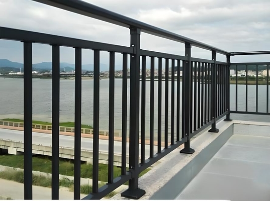 Wasserdichte horizontale Schieferzaunplatten für den Außengarten Aluminium-Privatsphärezaun