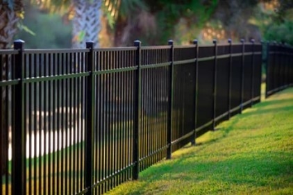 Wasserdichte horizontale Schieferzaunplatten für den Außengarten Aluminium-Privatsphärezaun