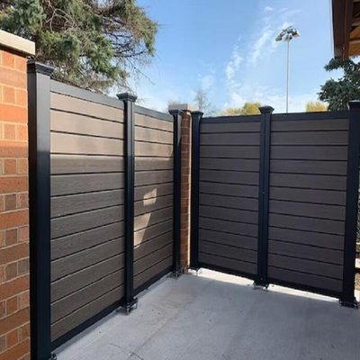 Alloy Modern Garden Black Vertikalrohrzaun mit Schneidedienst und Pulverbeschichtung