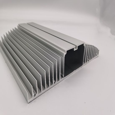 Industrieprofile aus Aluminium der Baureihe 6000 zur individuellen Wärmeleitung der Dicke