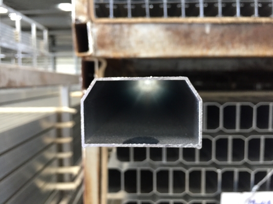 Pulverbeschichtetes Aluminiumprofil für maßgeschneiderte Fenster- und Türlösungen Legierung 6082