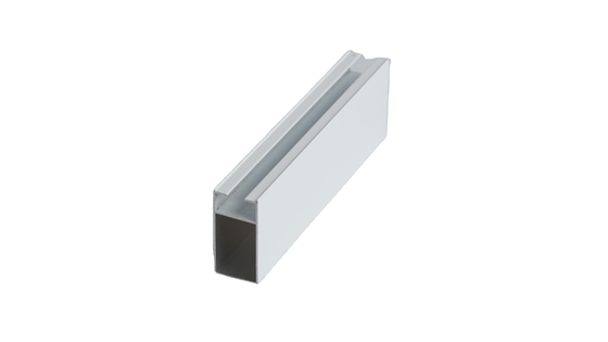 0.30 mm Dicke RAL9010 9016 Pulverbeschichtete Aluminiumprofile für Fenster und Türen