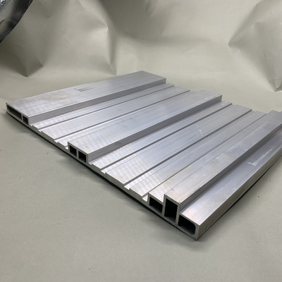 Aluminiumlegierung Verkehrsschienenprofile 6061 T6 angepasstes Silber anodiert für Nutzen