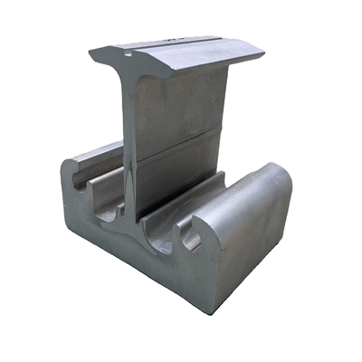 Temperatur T4-T5-T6 6061 T6 angepasste Silber-Anodisierte Extrusions-Aluminium-Zugspur