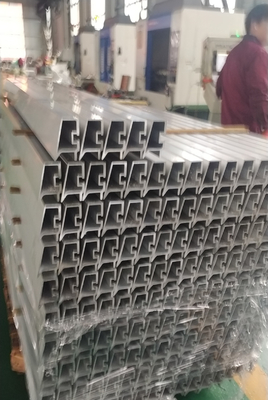 Aluminium-Extrusionsprofile und Fensterrahmen mit Edelstahlschirmnetzen