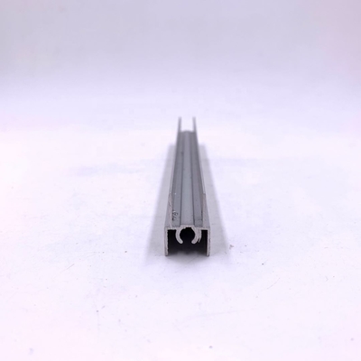 Schneidedienst für nach der Ukraine ausgeführte aus Aluminium gepresste Tür- und Fensterprofile