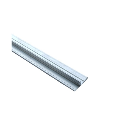 Silberne Plakate, die auf dem Boden stehen, Bildschirmbelände, Aluminium-Profile für Geschäfte