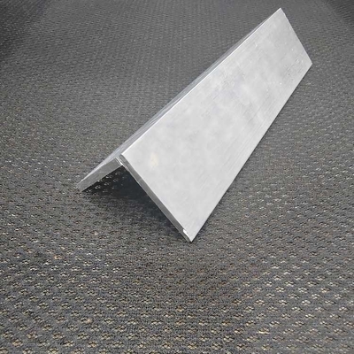 6063 Aluminiumlegierung V-Schlitze Aluminium-Eckprofil für eine langlebige und robuste Struktur