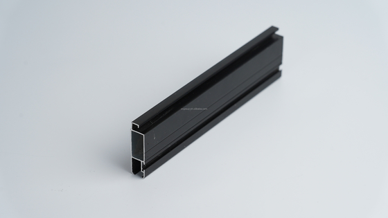 6063 Aluminiumlegierung Strukturprofil Toleranz ±1% Holzkorn 6000-Serie 22-30 Tage