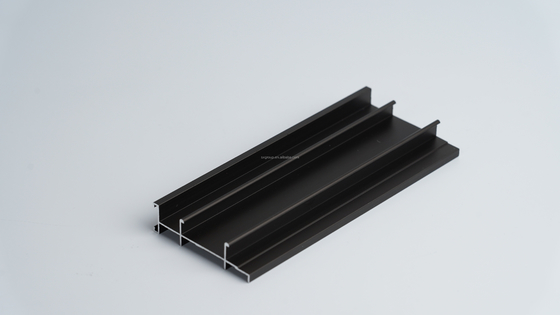 6063 Aluminiumlegierung Strukturprofil Toleranz ±1% Holzkorn 6000-Serie 22-30 Tage