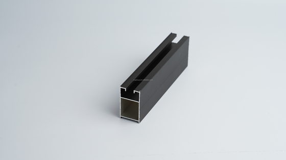 6063 Aluminiumlegierung Strukturprofil Toleranz ±1% Holzkorn 6000-Serie 22-30 Tage