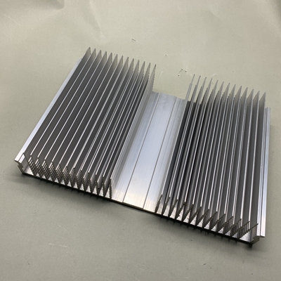 Quadratisch-Pulverbeschichtete Aluminium-Industrieheizprofile für individuelle Anwendungen