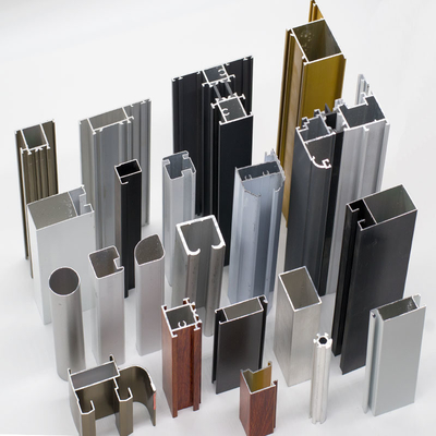 Aluminiumfarben Madera Tubo de Aluminio Grade 6000 Serie Aluminiumprofil für Fenster