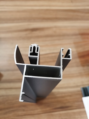 OEM-Aluminium-Extrusionsprofile in kundenspezifischen Farben für die Anodisierung von Türen und Fenstern