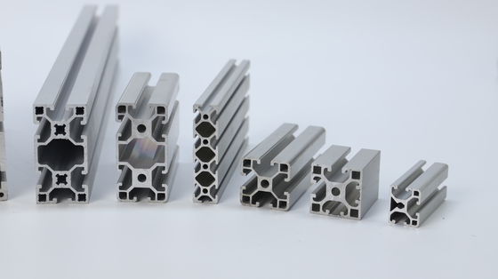 Silberanodisierte Aluminium-Extrusionsprofile mit hoher Toleranz für Transportwerkzeuge