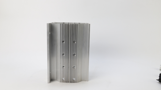 Silberanodisierte Aluminium-Extrusionsprofile für Motorgehäuse in individueller Größe