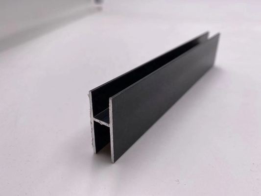 Für den peruanischen Markt erbrachte Schweißdienstleistung für schwarzes Matte-Aluminium-Profil
