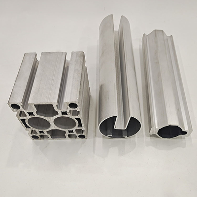 Verarbeitung der Abwicklung von Profilen aus Aluminiumlegierung 6063 auf Balkonplatten