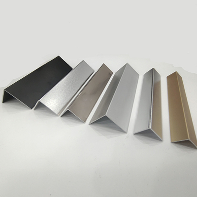 Innenmöbel Dekoration Aluminiumfenster-Türprofil mit individueller Dicke