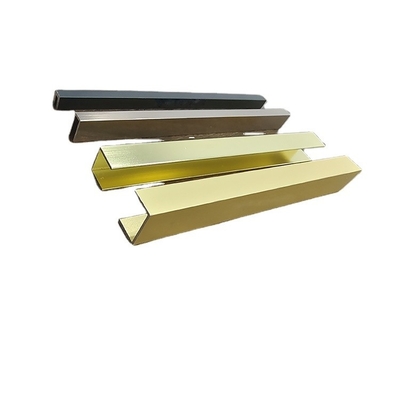 0.30 mm Dicke angepasstes Anodisiertes Aluminiumprofil für Glasgeländer in U-Form