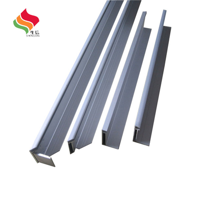 angepasste 0,30 mm Dicke Silber-Anodisierungs-Aluminiumprofile für Solarpaneelrahmen
