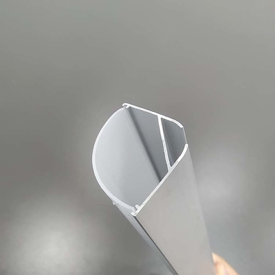 Winkelinstallation Aluminiumdiffusor Extrudierter Kanalprofil für anpassbare Konstruktion