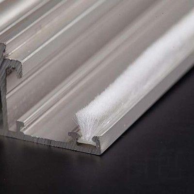 Legiert oder nicht ist Legiert Staubfeste Wetterstreifen Industriealuminiumprofile Streifenbürste