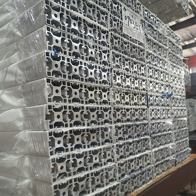 Aluminium-Extrudierte Profile Extrusion Aluminium für Bauprojekte Legierung der Baureihe 6000
