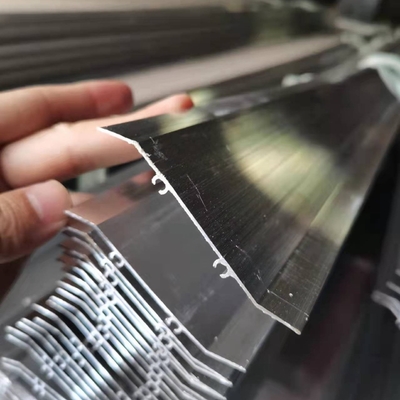 Katalog-Stil Aluminiumprofil für Rolltür-Fensterverschluss-Schiefer-Pulverbeschichtung