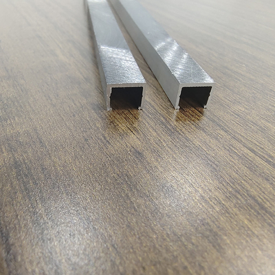 Customized Silber Dekoration Trim Slot Aluminium Kanal mit Schweißverarbeitung Service