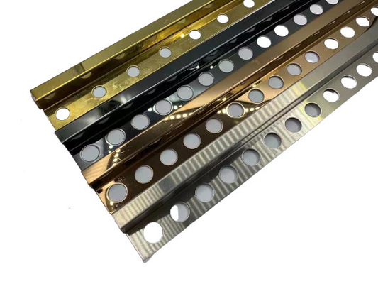 T3-T6 Altersbehandlung Aluminium Eckfliesen Rand Trim von Shengxin mit ± 1% Toleranz