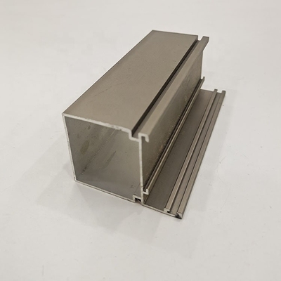 Shengxin bietet kundenspezifische Aluminiumprofile für Quadrattüren und Fenster an