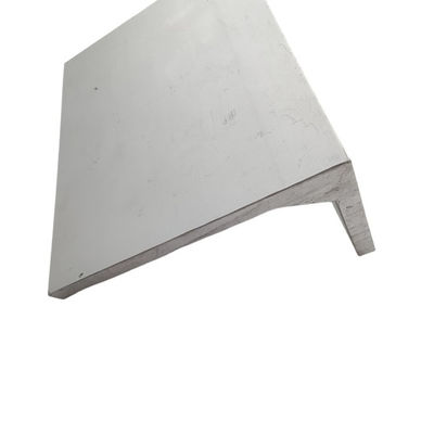 Individuell angepasste Aluminiumwinkel perfekt für Anwendungen in der Bauindustrie