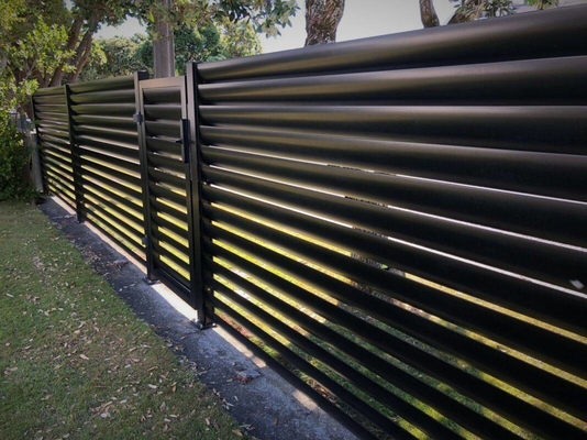 5.8-6.0M Länge angepasste 6063-T5 Pulverbeschichtung Aluminium Zaunhalter