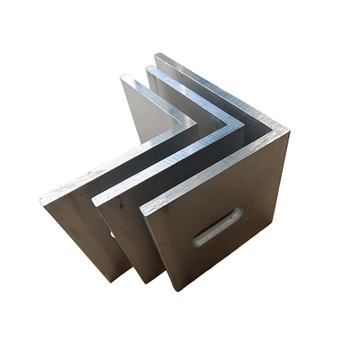 Fensterverarbeitung Dienst Decoiling L Fenster Aluminium Winkel Halter Profil mit Löchern