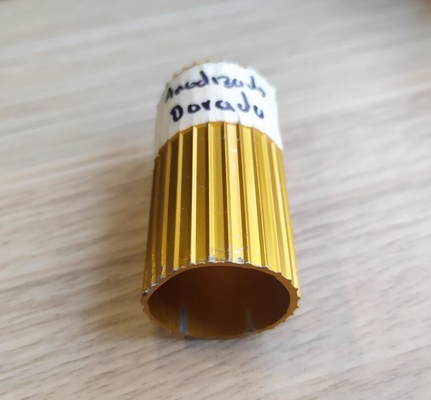 5.8-6.0M Länge Runde Runde Aluminium Vorhangröhren 6063 T5 Gold Anodisierung ist Legierung