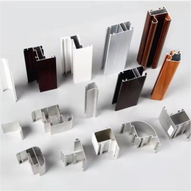 6063 6061 Quadratprofil aus Aluminiumlegierung für Fenster und Tür aus Aluminium in Bronzefarbe
