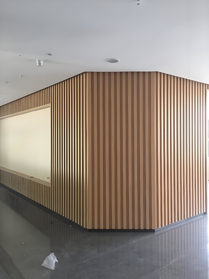 Anforderung des Kunden Aluminium Hintergrund Wanddekor Profile mit Holzkorn