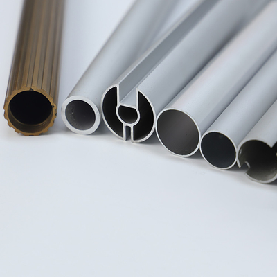 Herstellung von Aluminium-Extrusionsprofilen für PVDF-beschichtete architektonische Dekorationen