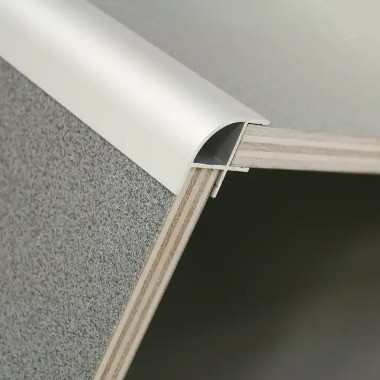 Schweißdienst L-förmiges Aluminiumprofil mit Ventilator für die Extrusion von Bürohängen