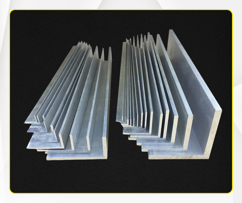 Schweißdienst L-förmiges Aluminiumprofil mit Ventilator für die Extrusion von Bürohängen