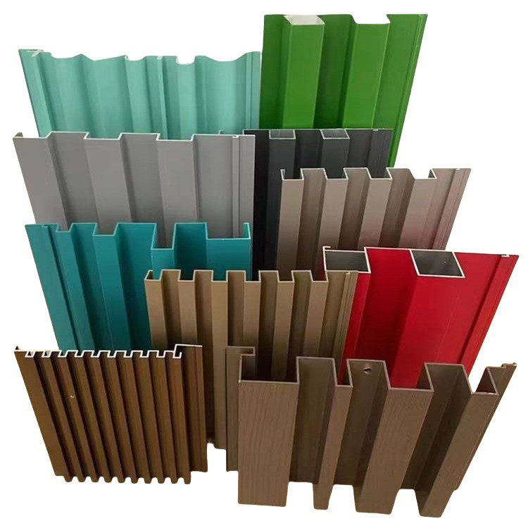 Quadratische dekorative Aluminium-Hintergrundwand mit individueller Farbe und T3-T6-Alterung