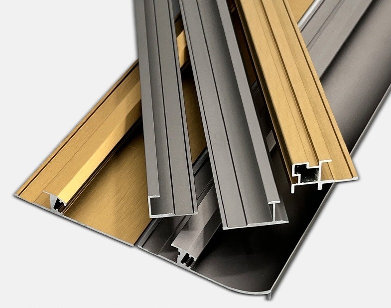 Gold- und Schwarz-Aluminium-Dekorprofile für Schiebetürrahmen und Schrank
