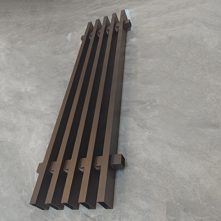 Custom Metal Sicherheitszaun Braun Mesh Outdoor Aluminium Garten Privatsphäre Zaun für die Farm