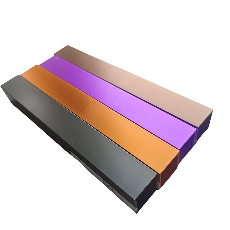 Aluminium Extrusionsprofil mit farbenfroher Anodisierungsoberfläche für Dekorationslinie Dorado